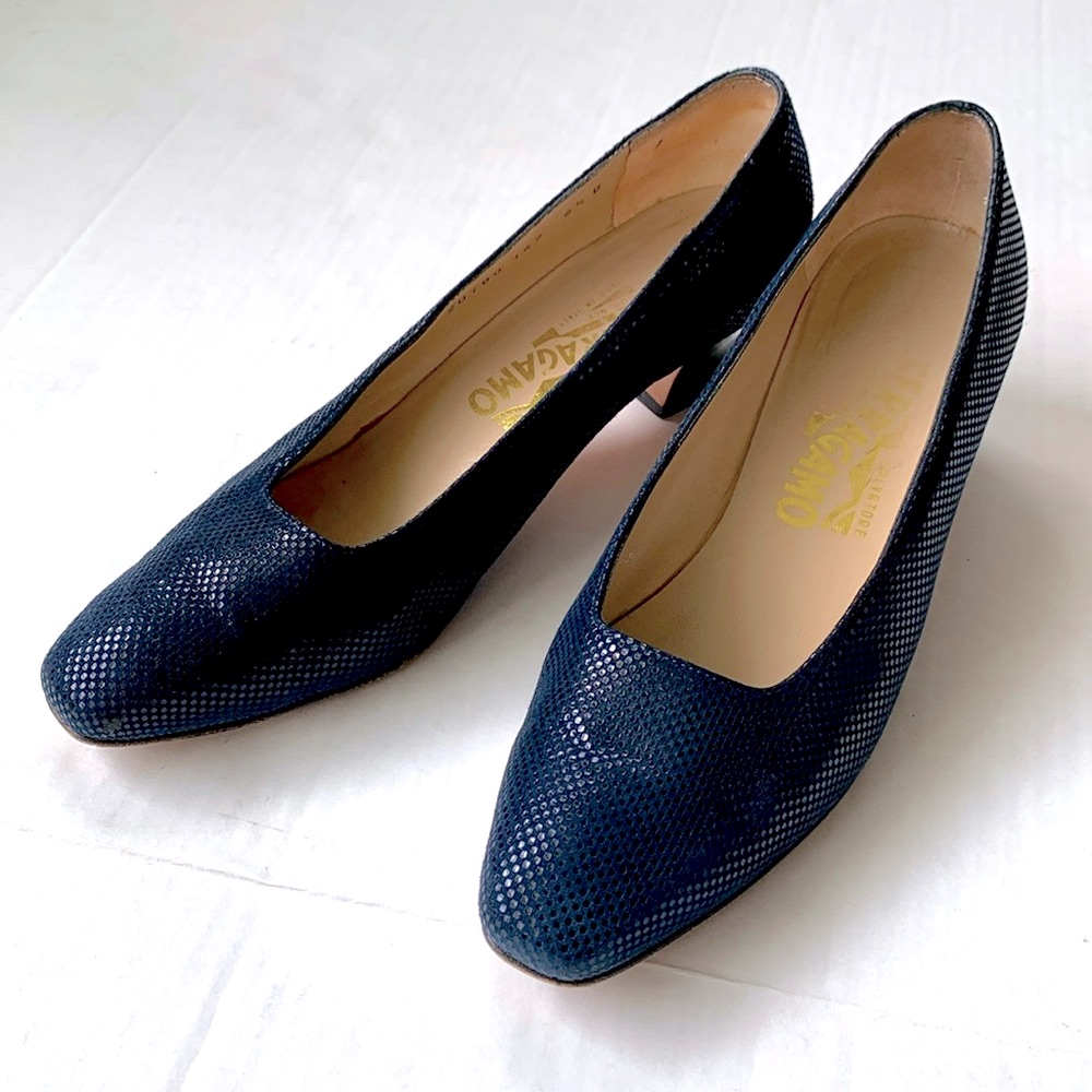 Salvatore Ferragamo Navy Textured Block Heel Pumps 6.5 B (Snakeskin Pattern)